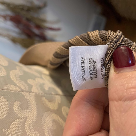 WORTH New York Neutral Ribbed Fit and Flare Skirt Size Medium - Picture 7 of 7